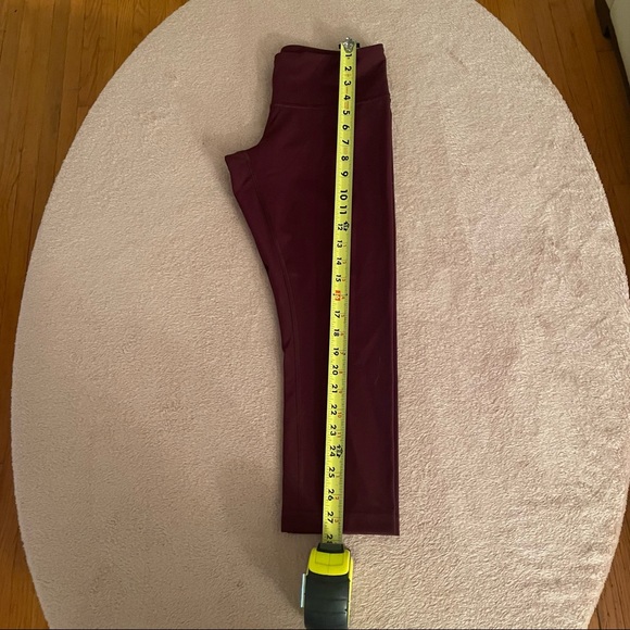 EUC Lululemon Burgundy Wine Color Capri Yoga Workout Leggings - Picture 4 of 5